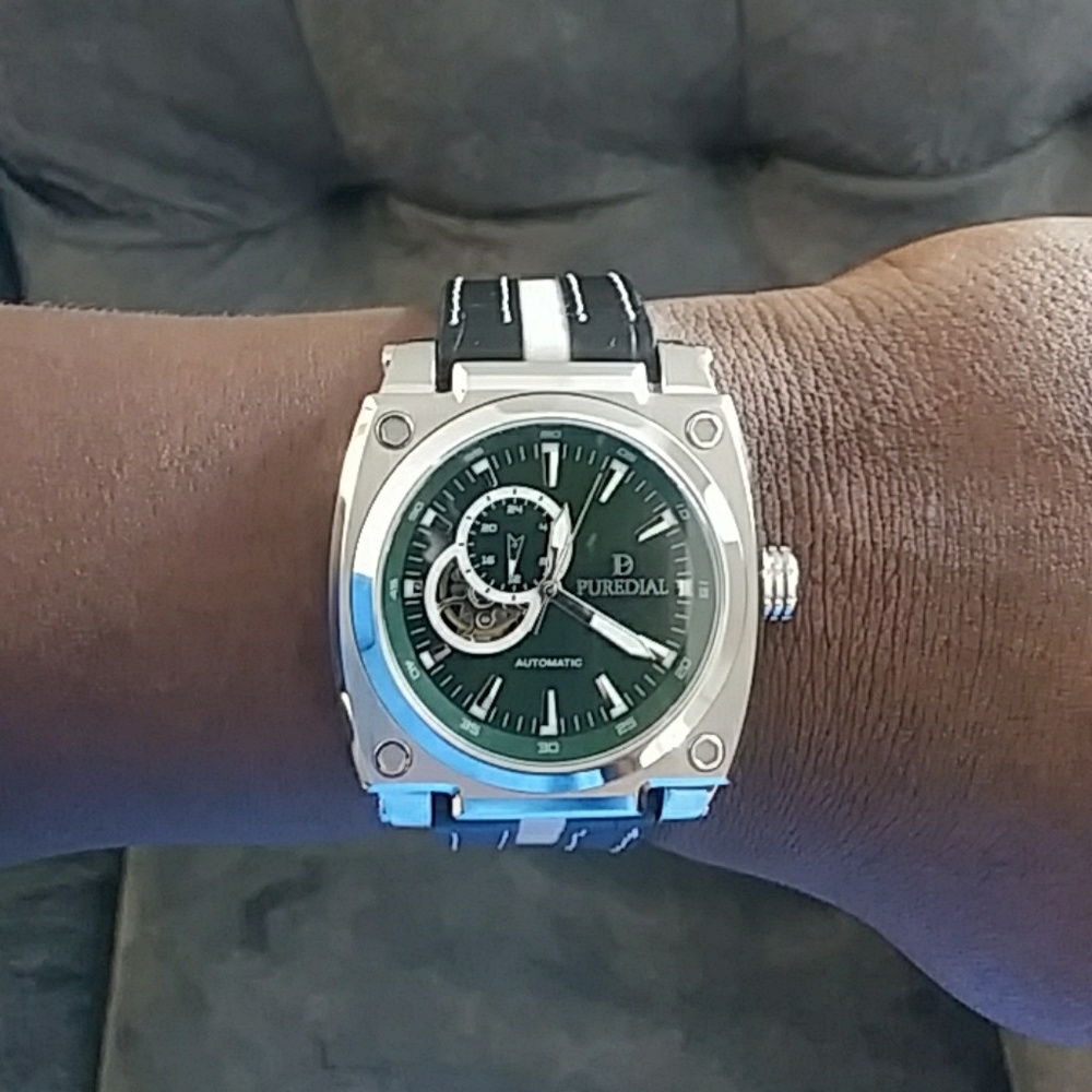 Watch - Picture 3 of 3